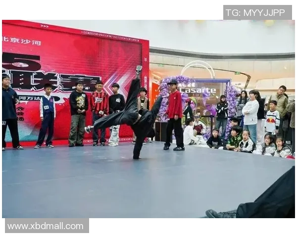 街舞巨献：探秘北京街舞队的团队协作